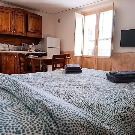 Casetta Nel Borgo Pianello Con Vista Panoramica 公寓